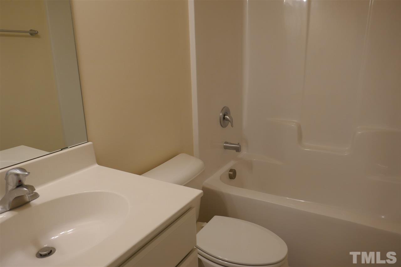 7125 Spanglers Spring Way Raleigh, NC 27610 - Photo 18 of 20