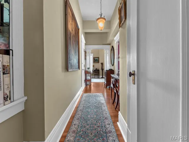 $325,000 | 10 North Kingshighway Boulevard, Unit 2CN, St. Louis, MO 63108