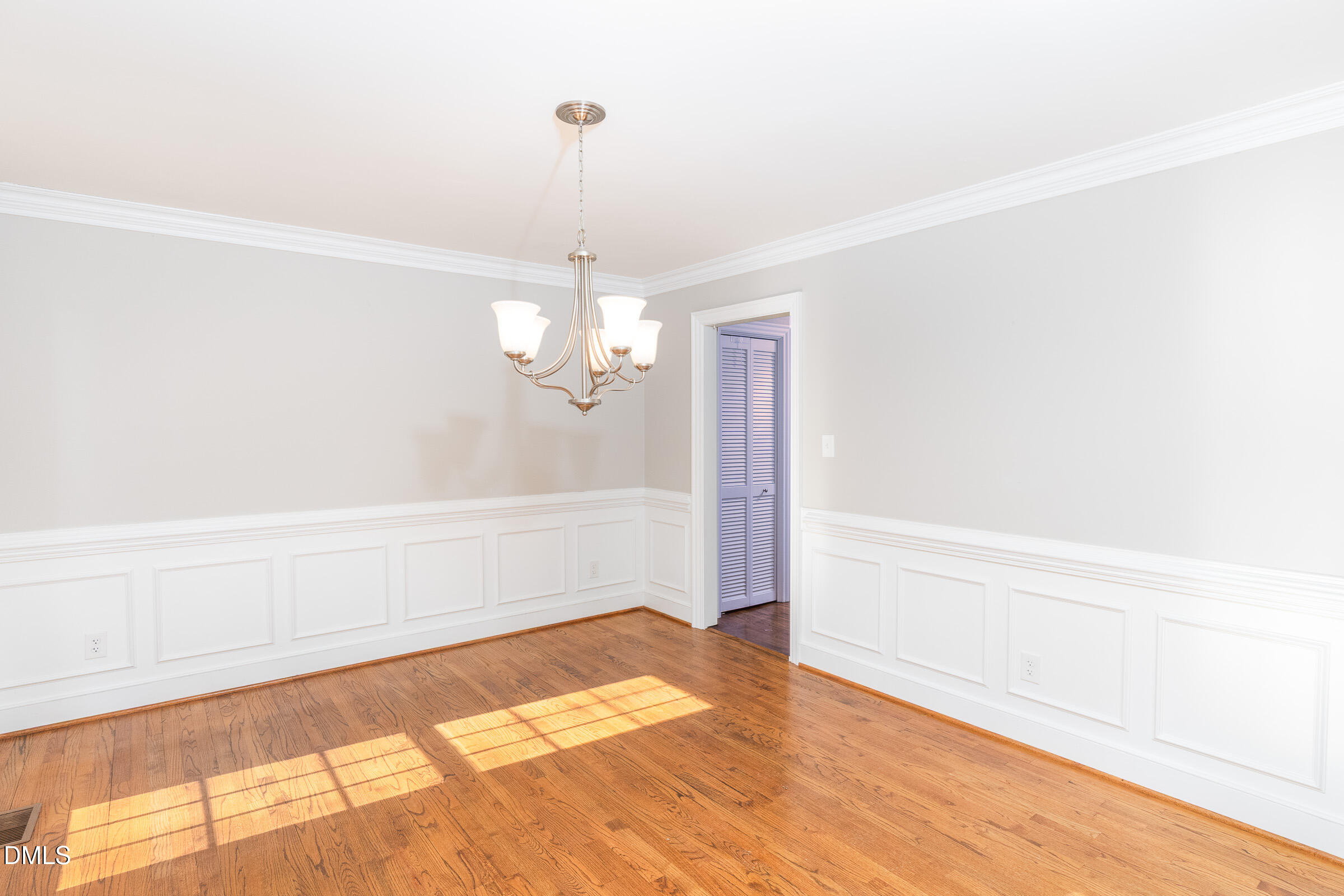 716 Lanham Place Raleigh, NC 27615 - Photo 12 of 27 10