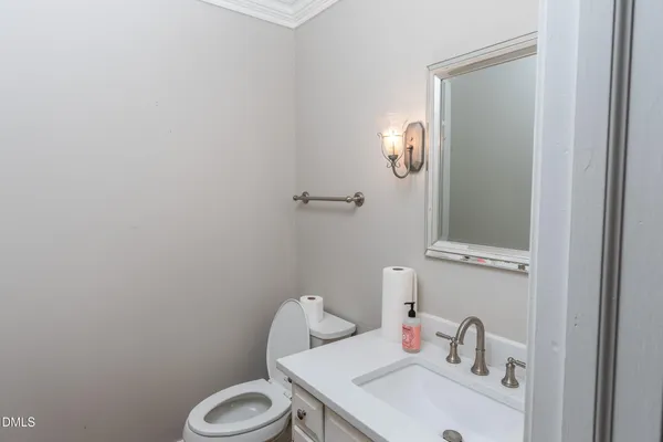 $3,900 | 716 Lanham Place, Raleigh, NC 27615
