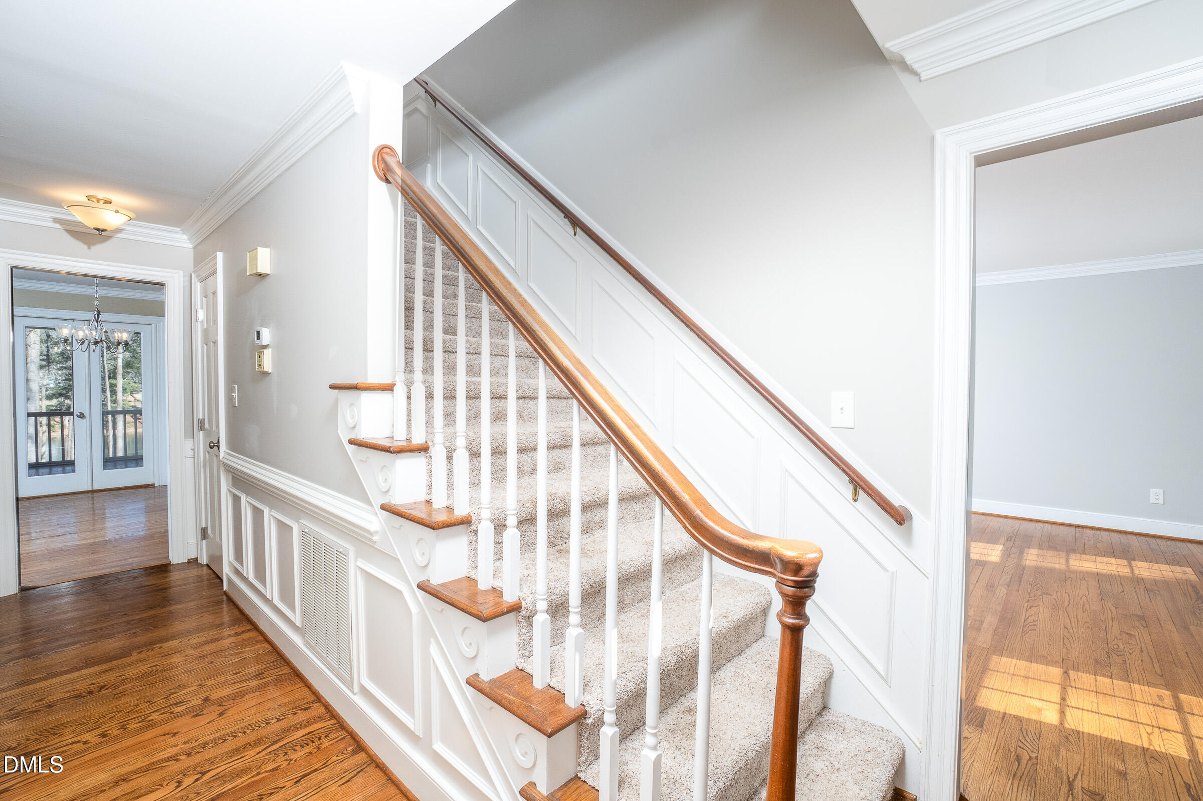 716 Lanham Place Raleigh, NC 27615 - Photo 4 of 27 2