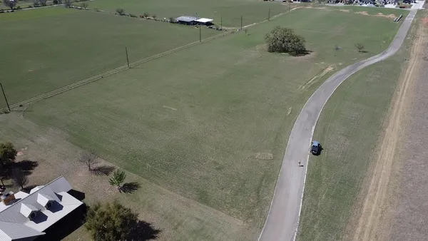 $135,000 | 425 Lone Oak Drive, Burnet, TX 78611