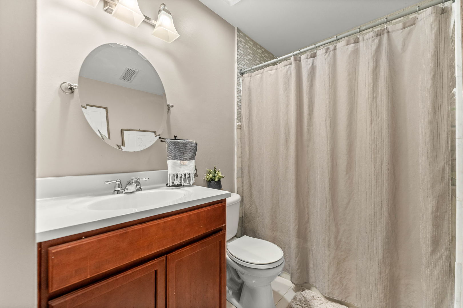 1332 McDowell Road, Unit 201 Naperville, IL 60563 - Photo 19 of 25