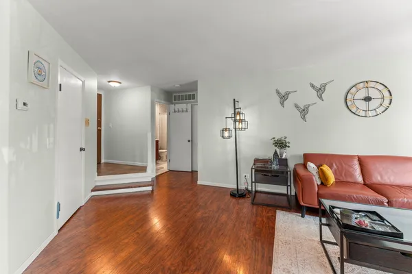 $249,900 | 1332 McDowell Road, Unit 201, Naperville, IL 60563