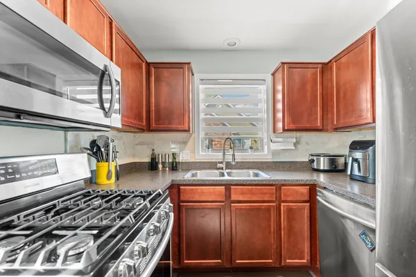 $249,900 | 1332 McDowell Road, Unit 201, Naperville, IL 60563