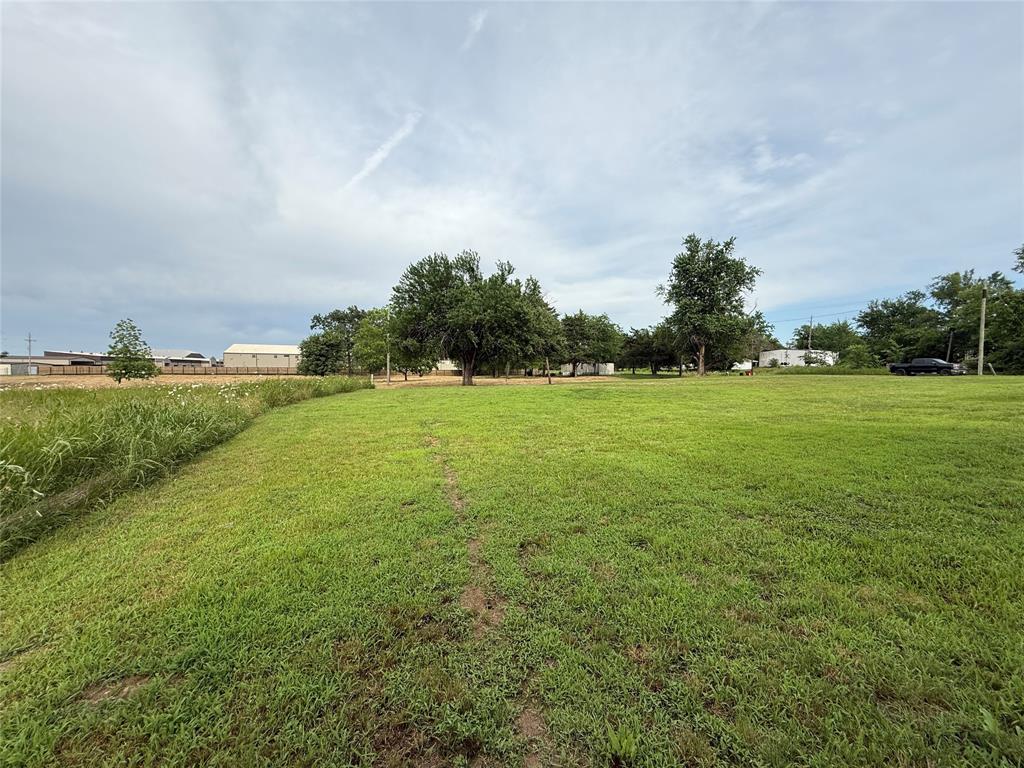 271 County Road 3604 Saltillo, TX 75478 - Photo 5 of 20