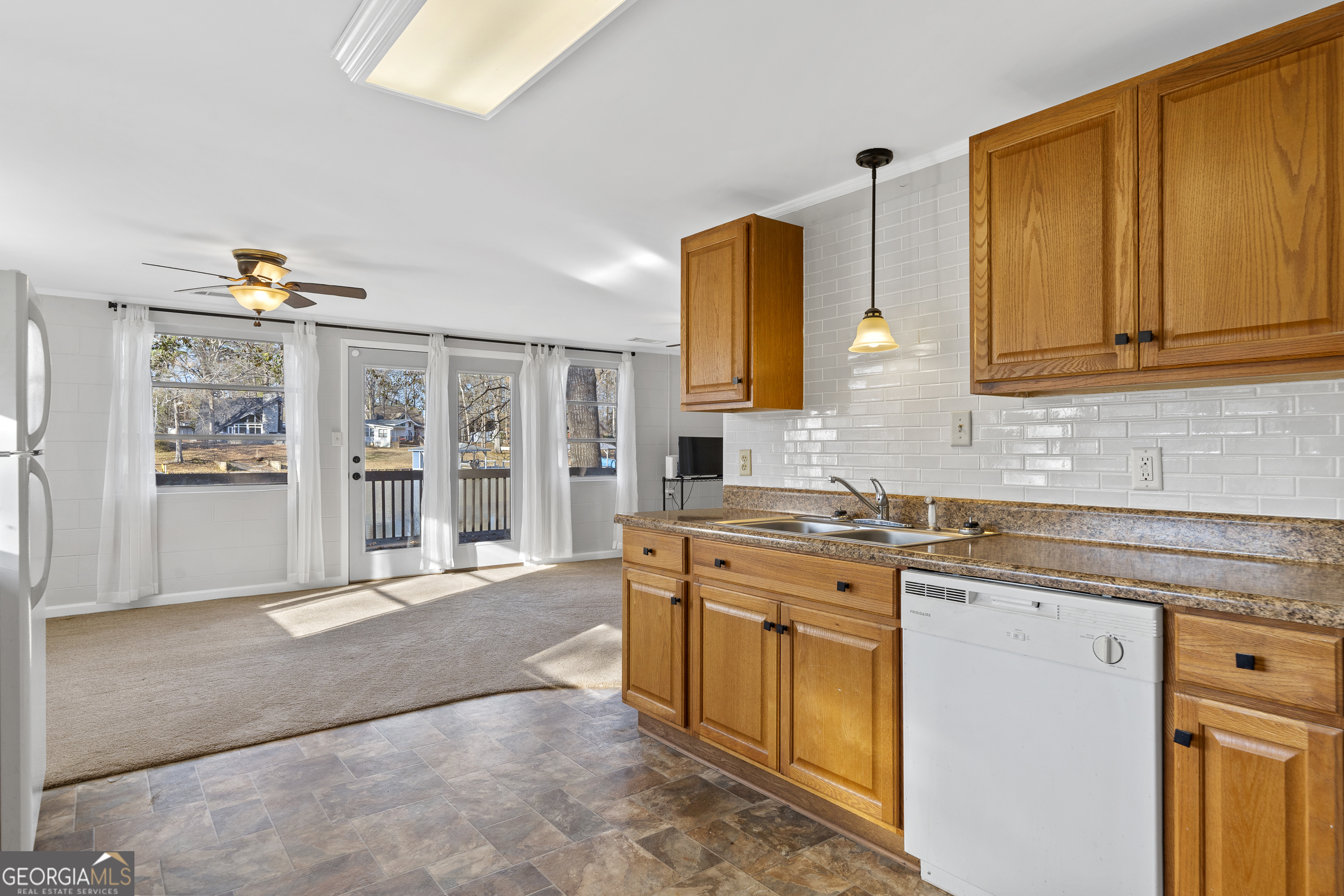 178 Riverview Road Southwest Eatonton, GA 31024 - Photo 10 of 61