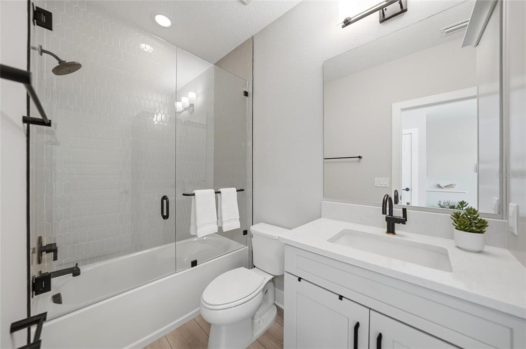 11552 Gleaming Terrace Venice, FL 34293 - Photo 37 of 52