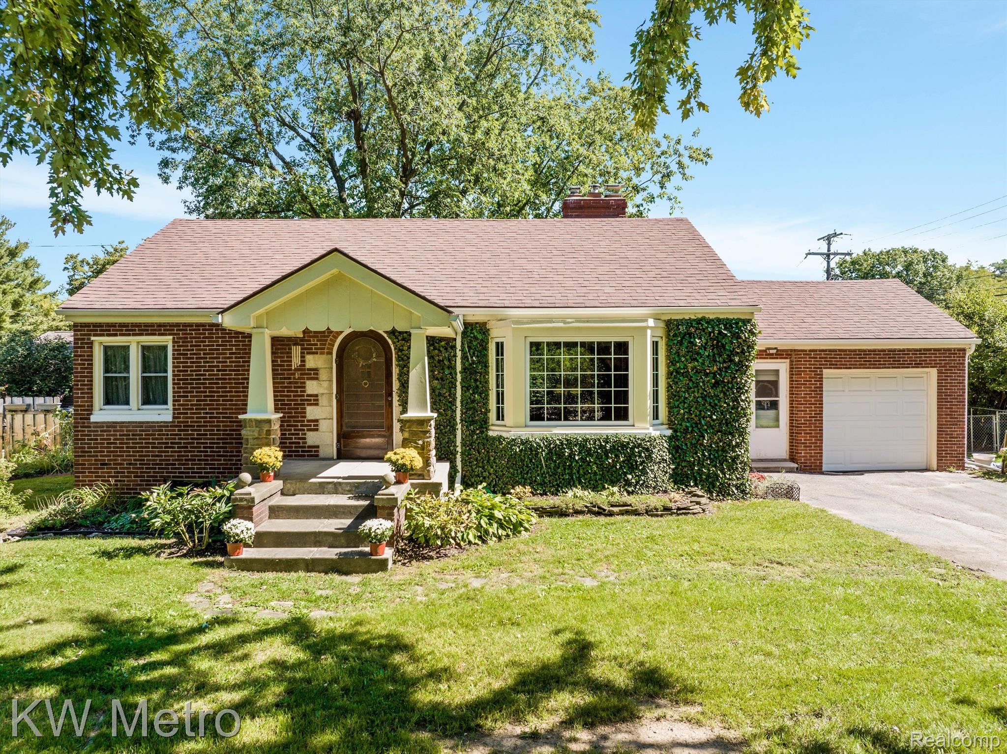 1680 Duck Lake Road North Highland, MI 48356 - Photo 1 of 26 Gallery Image 1