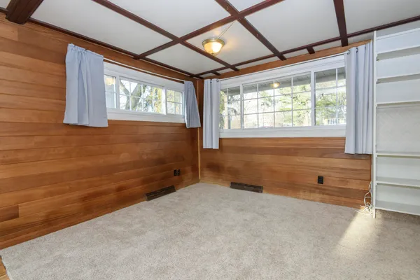 $374,900 | 888 Wildwood Place, Oconomowoc, WI 53066