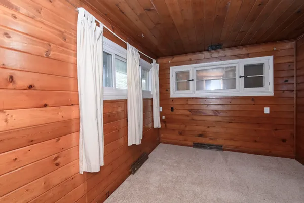 $374,900 | 888 Wildwood Place, Oconomowoc, WI 53066