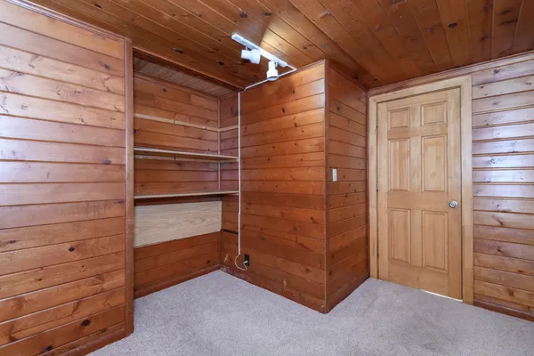 $374,900 | 888 Wildwood Place, Oconomowoc, WI 53066