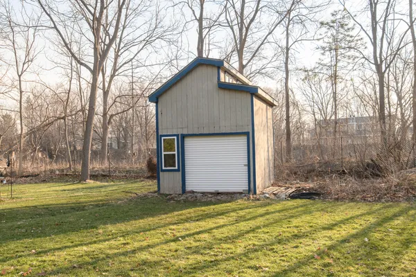 $374,900 | 888 Wildwood Place, Oconomowoc, WI 53066