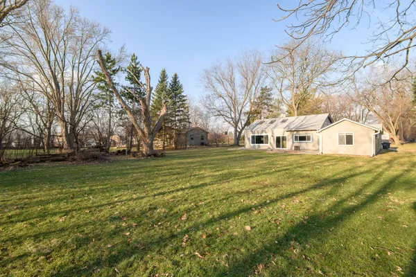 $374,900 | 888 Wildwood Place, Oconomowoc, WI 53066