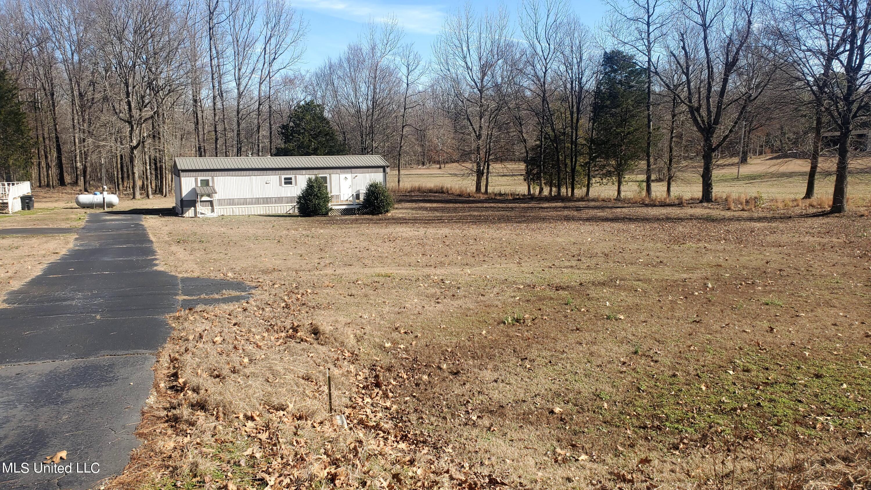 1929 Peyton Road Coldwater, MS 38618 - Photo 1 of 17 Front