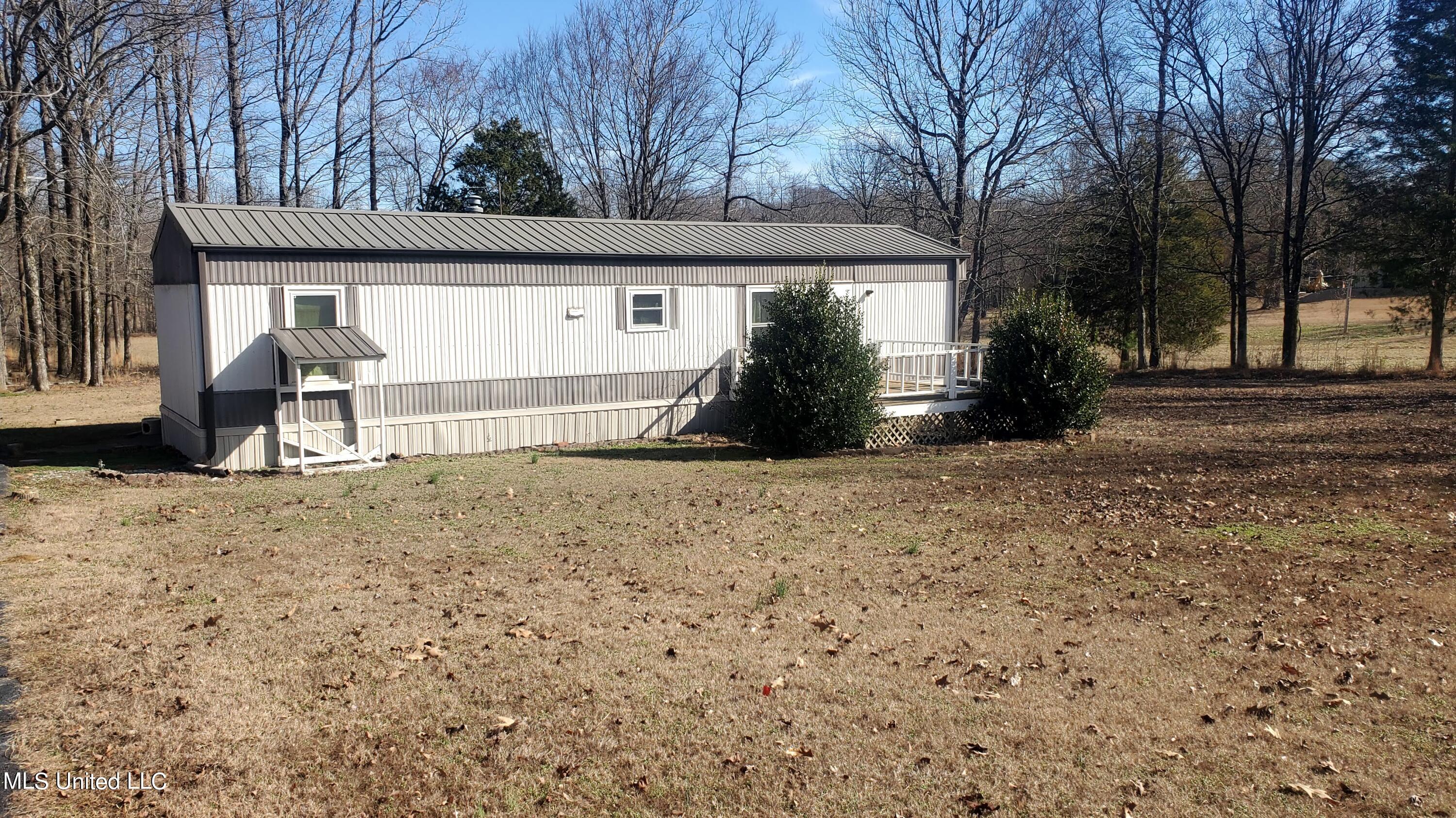 1929 Peyton Road Coldwater, MS 38618 - Photo 2 of 17 20230120_111830