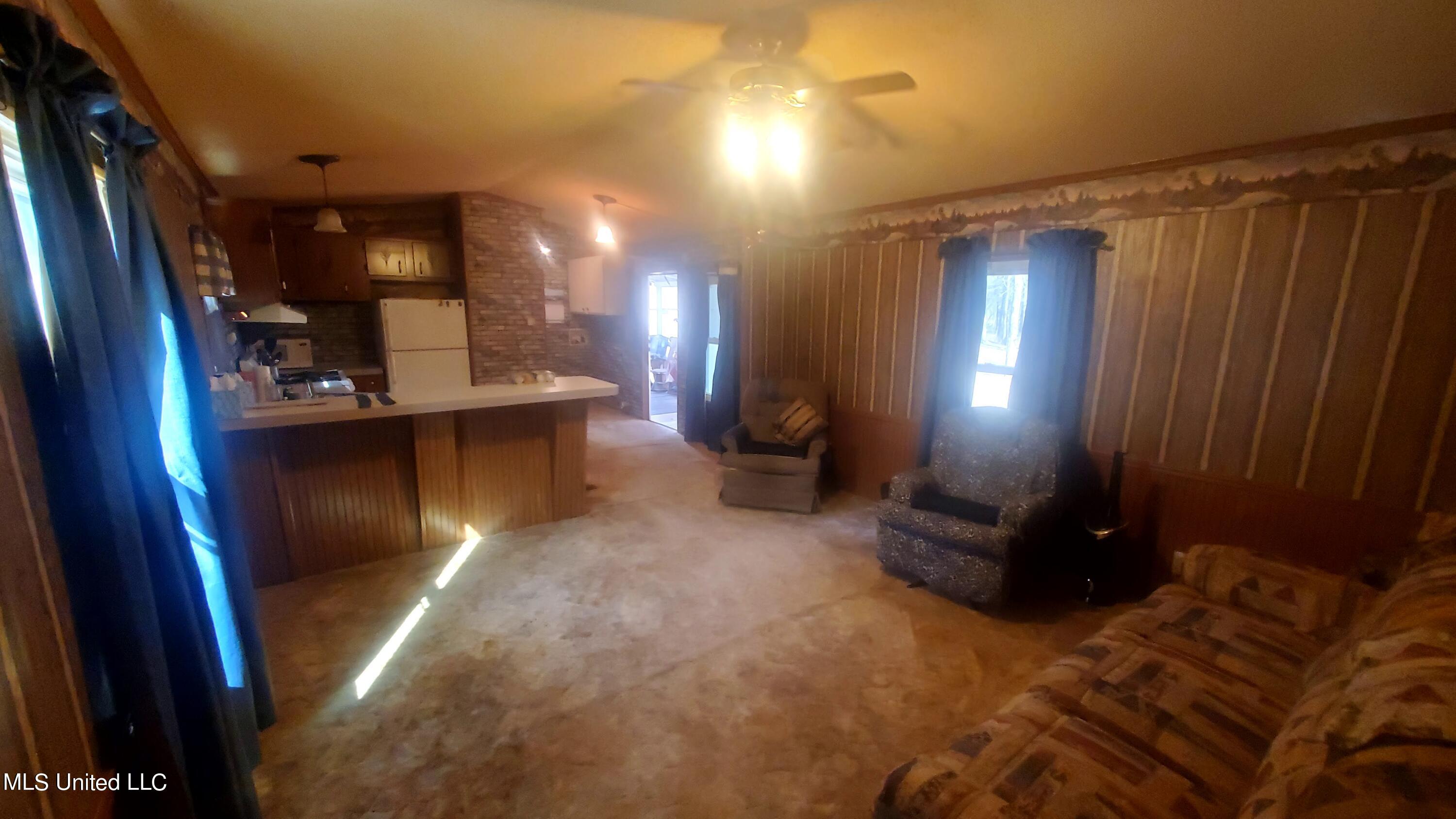 1929 Peyton Road Coldwater, MS 38618 - Photo 8 of 17 20230120_112426