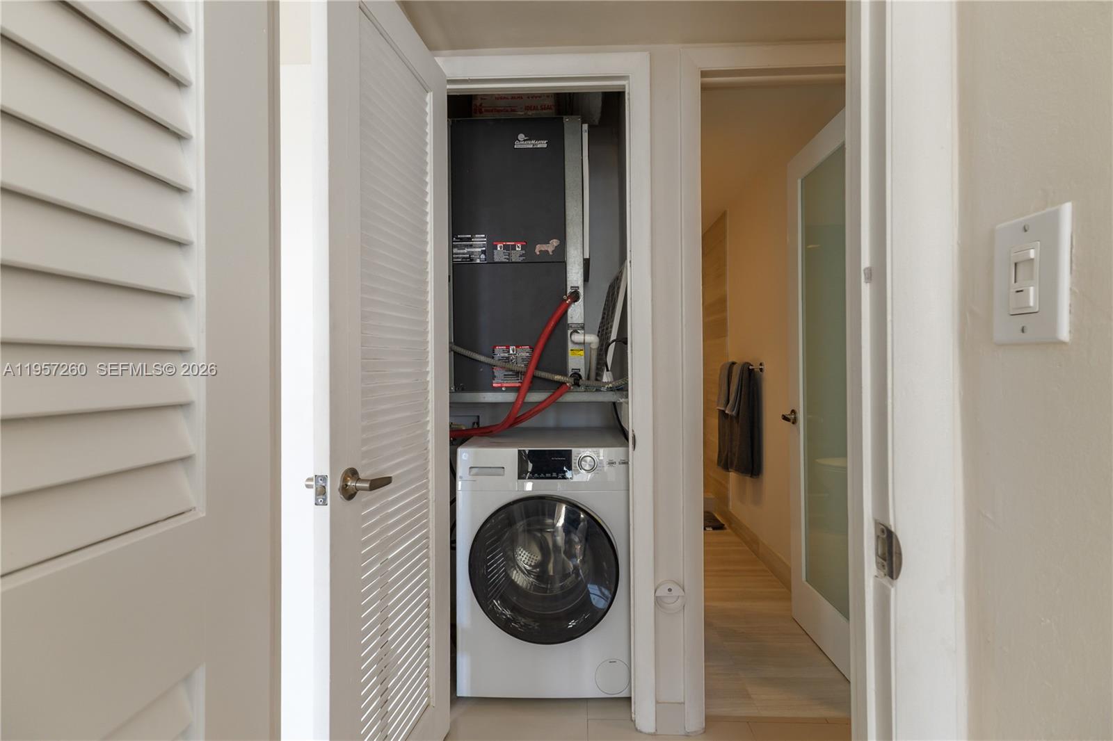 1345 Lincoln Road, Unit 403 Miami Beach, FL 33139 - Photo 7 of 33