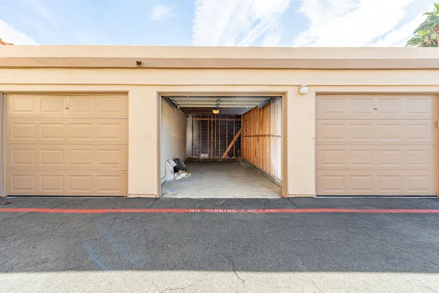 a view of outdoor space garage and garage