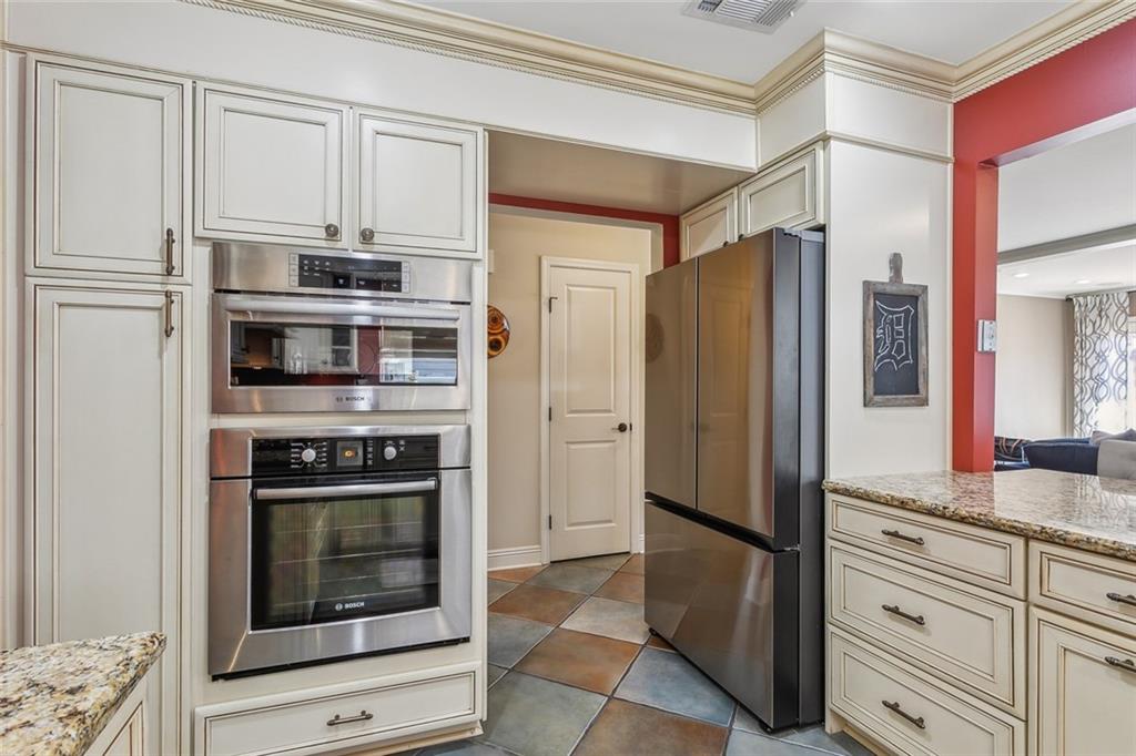 6015 Colbert Street New Orleans, LA 70124 - Photo 8 of 22