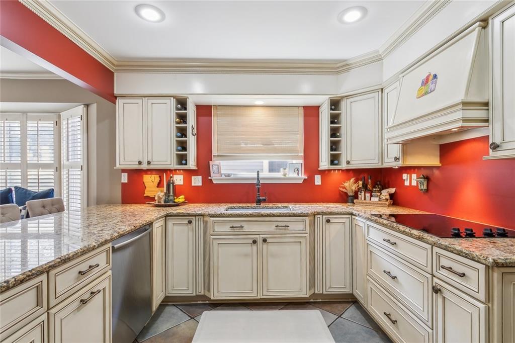 6015 Colbert Street New Orleans, LA 70124 - Photo 10 of 22