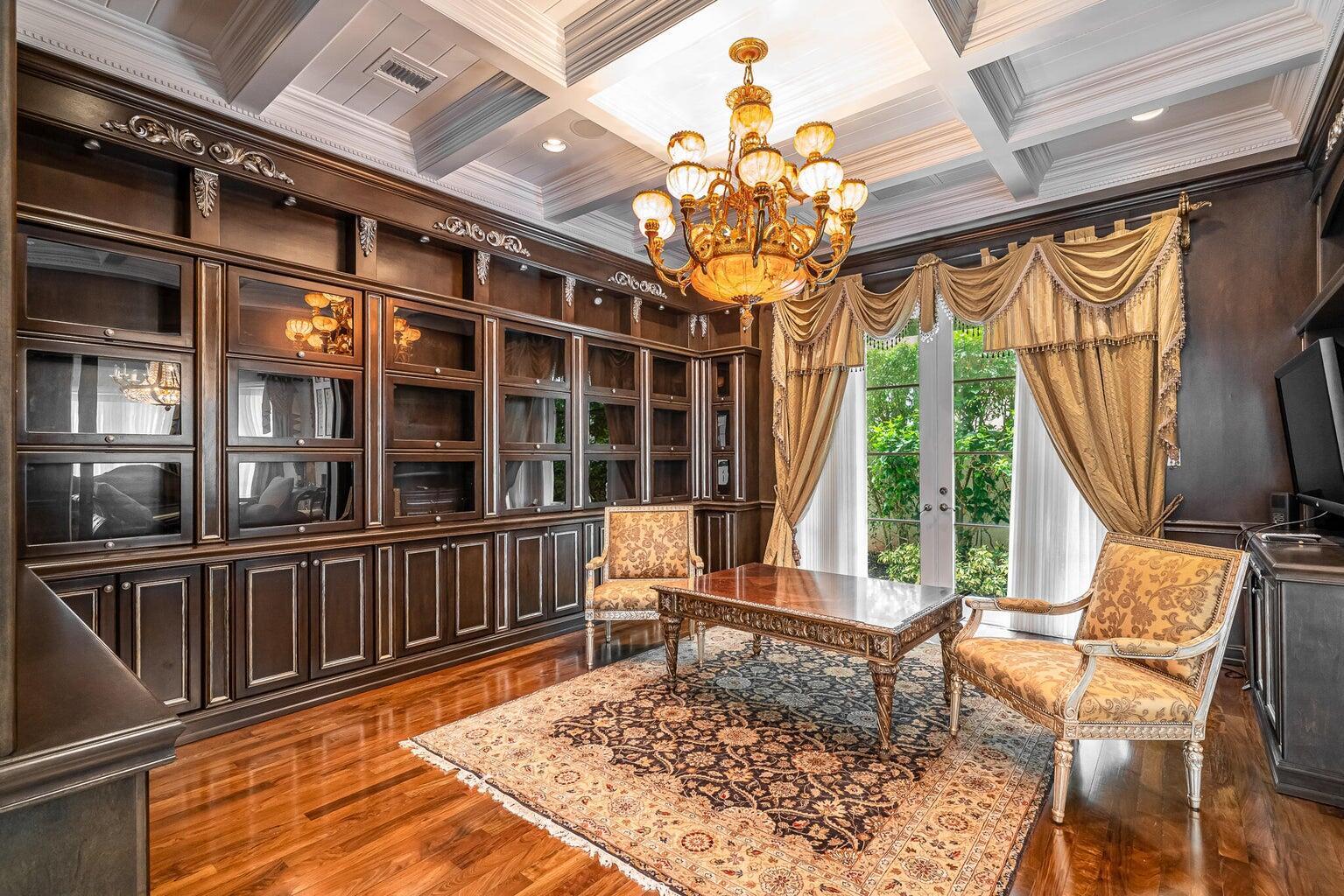 485 Northeast Spanish Trail Boca Raton, FL 33432 - Photo 17 of 45 20211030151712030591000000-o