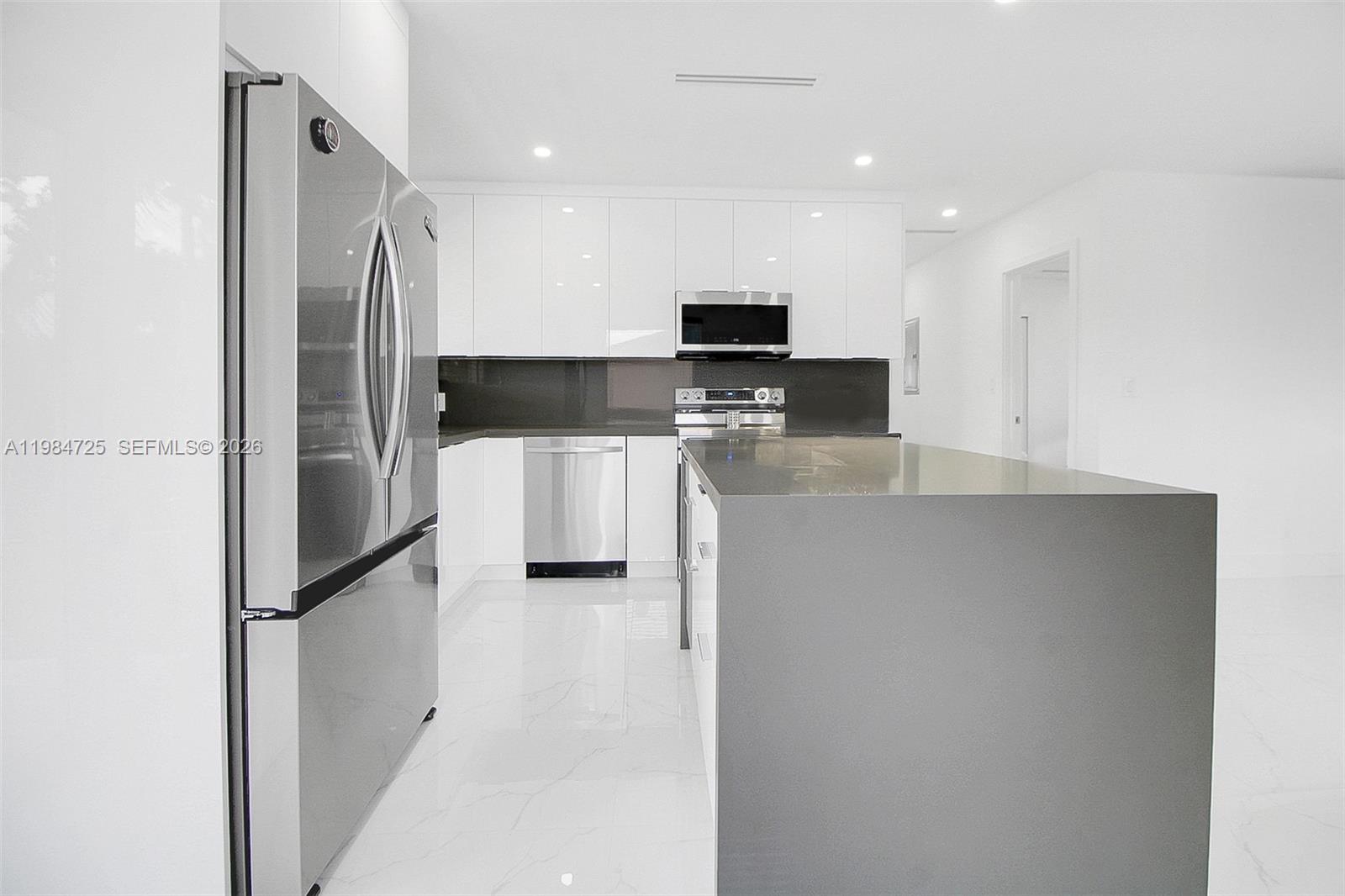 12840 Southwest 268th Street Homestead, FL 33032 - Photo 14 of 37