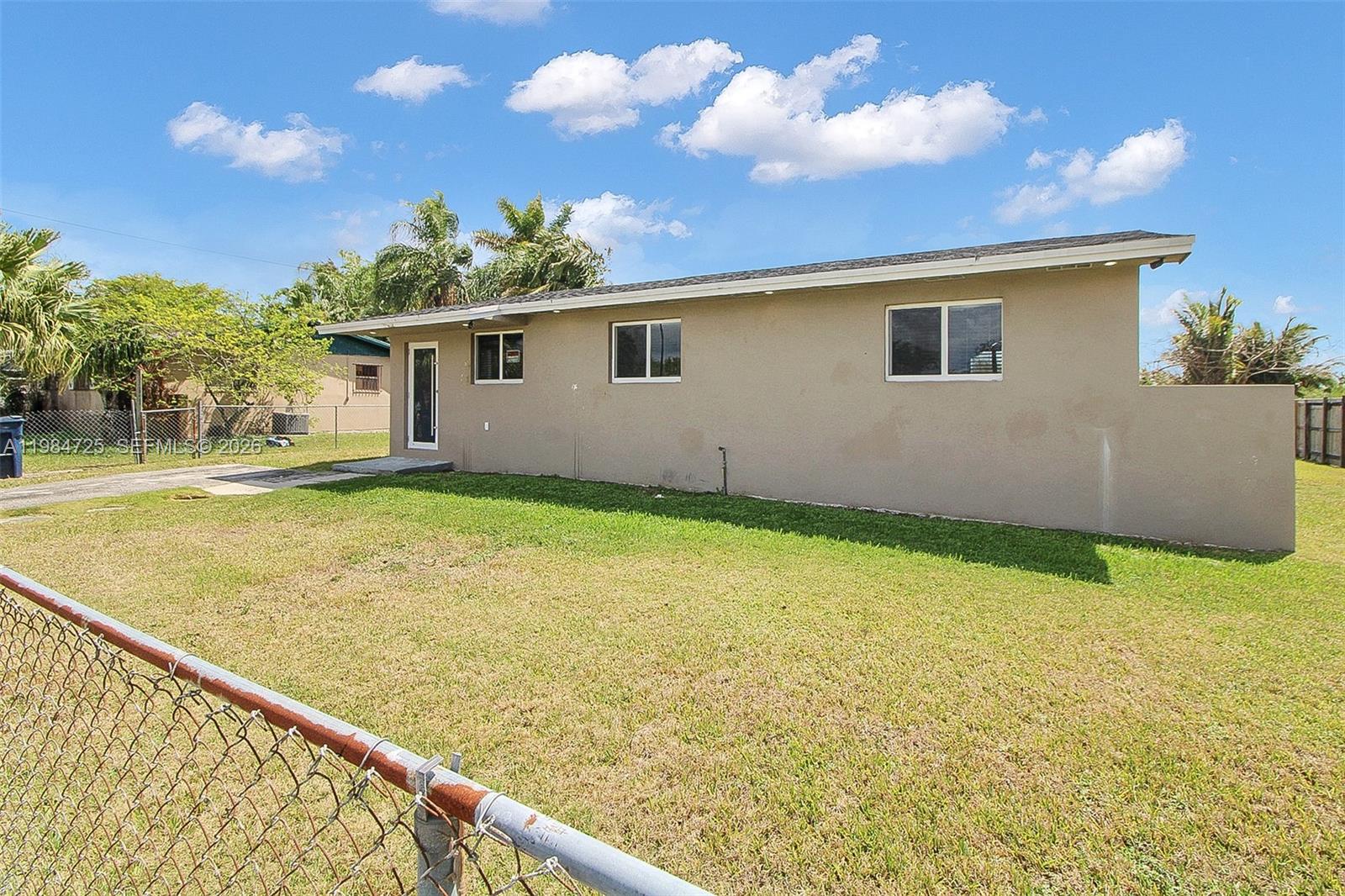12840 Southwest 268th Street Homestead, FL 33032 - Photo 34 of 37