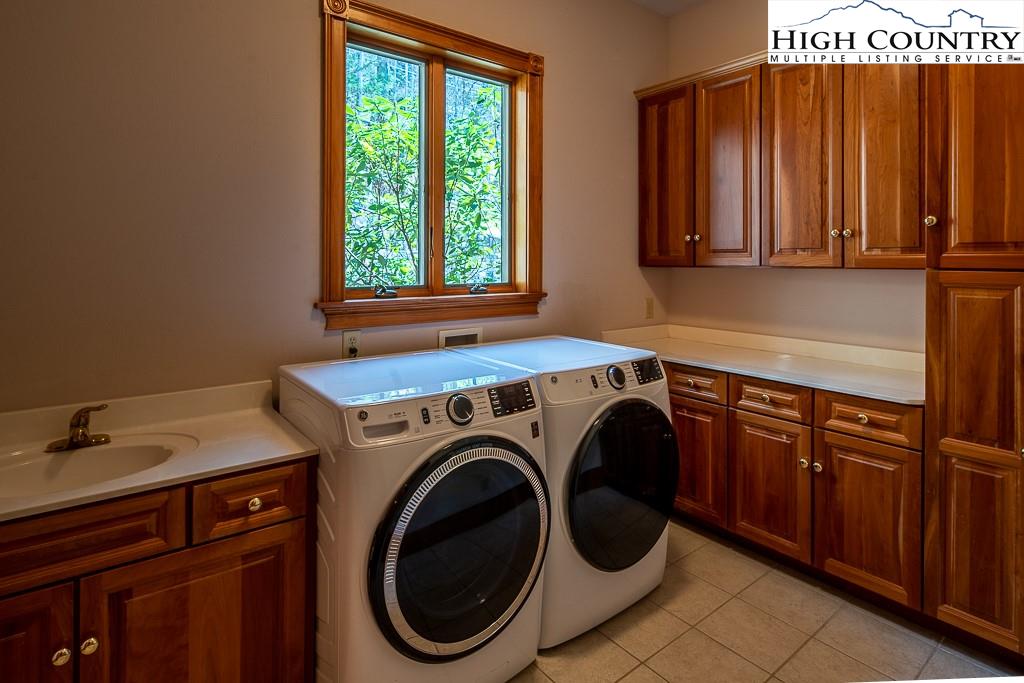 410 Rhododendron Lane Boone, NC 28607 - Photo 20 of 47 Gallery Image 20