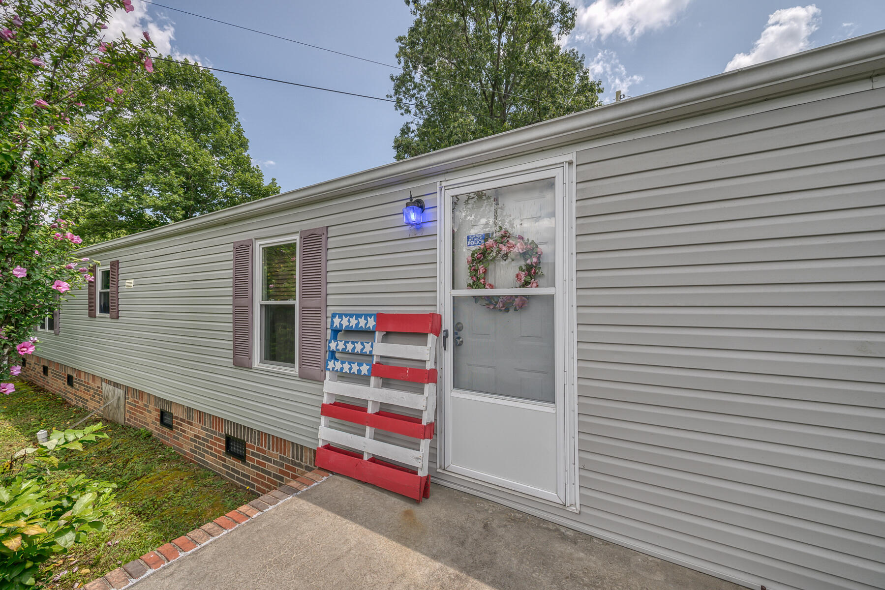 13869 Highway 67 West Butler, TN 37640 - Photo 8 of 63 13869 HWY 67 W 8