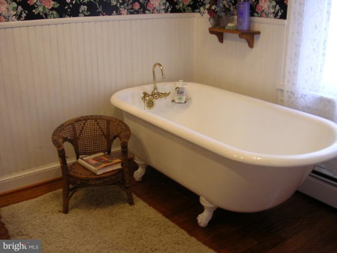 1003 Travers Street Cambridge, MD 21613 - Photo 15 of 30 Bath