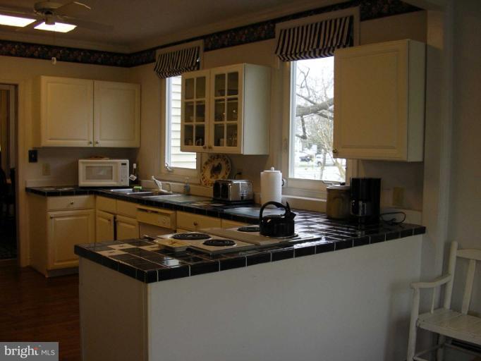 1003 Travers Street Cambridge, MD 21613 - Photo 17 of 30 Kitchen