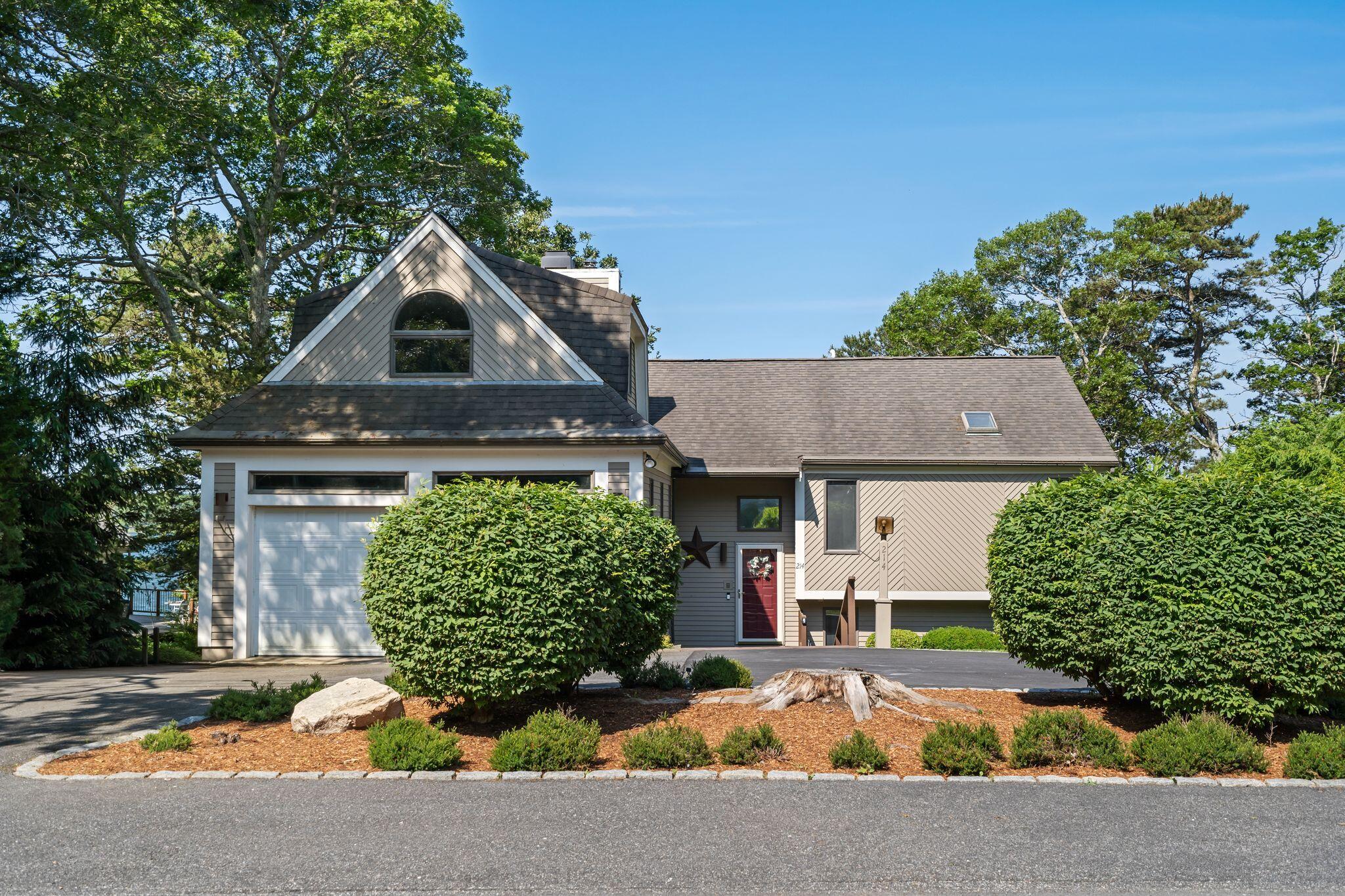 214 Wheeler Road Mashpee, MA 02649 - Photo 4 of 43 3