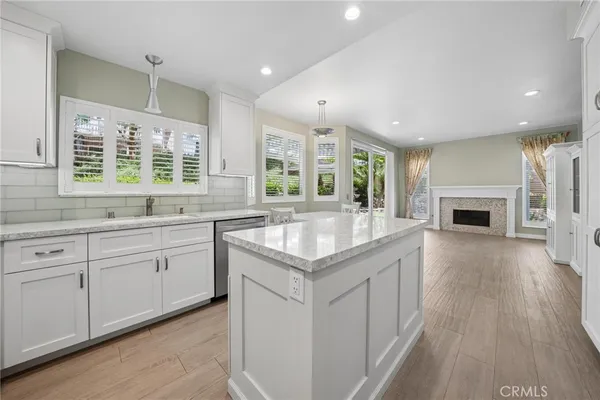 $899,999 | 28269 Rodgers Drive, Saugus, CA 91350