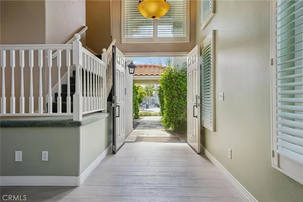 $899,999 | 28269 Rodgers Drive, Saugus, CA 91350