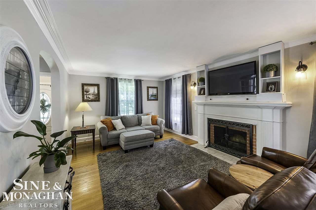 468 Fisher Road Grosse Pointe Farms, MI 48230 - Photo 6 of 36