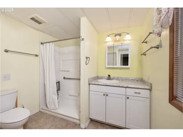 $122,000 | 2901 East 2nd Street, Unit 60, Newberg, OR 97132