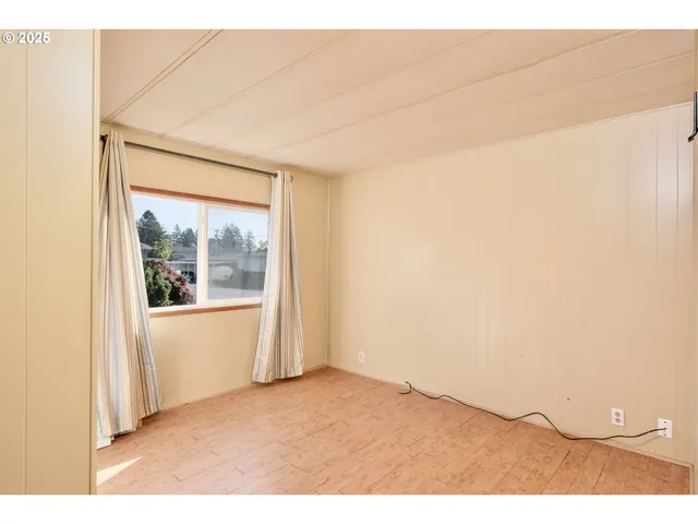 $122,000 | 2901 East 2nd Street, Unit 60, Newberg, OR 97132