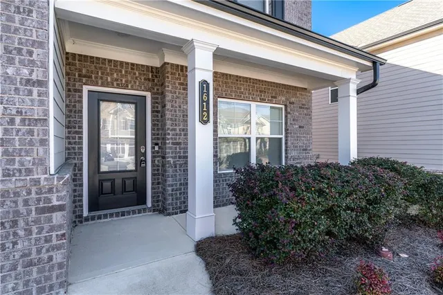 $2,700 | 1612 Dover Creek Lane, Lawrenceville, GA 30045
