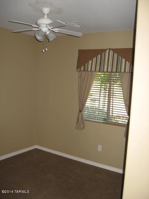 4818 West Lessing Lane Tucson, AZ 85742 - Photo 4 of 10