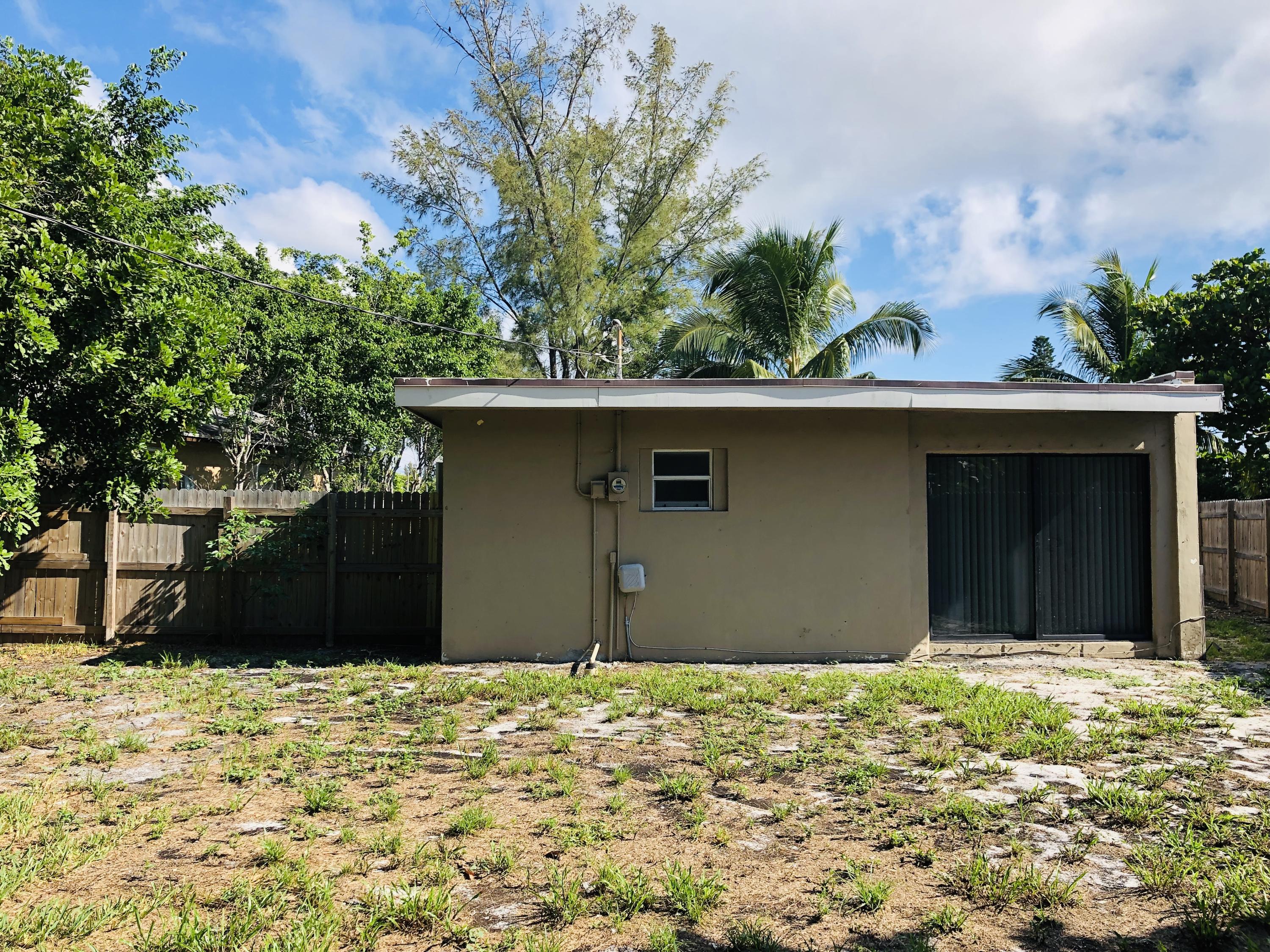 326 Kingsbridge Street Boca Raton, FL 33487 - Photo 3 of 16 IMG_9374 2