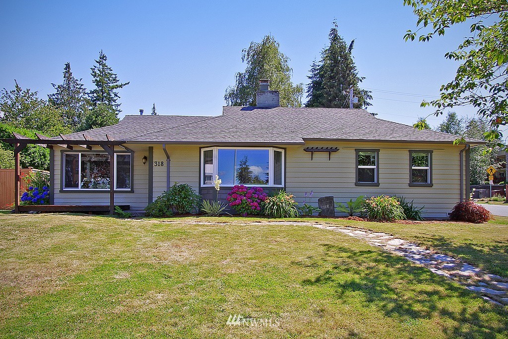 318 View Ridge Drive Everett, WA 98203 - Photo 1 of 19