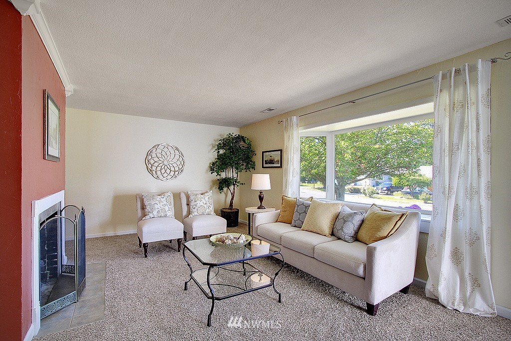 318 View Ridge Drive Everett, WA 98203 - Photo 4 of 19