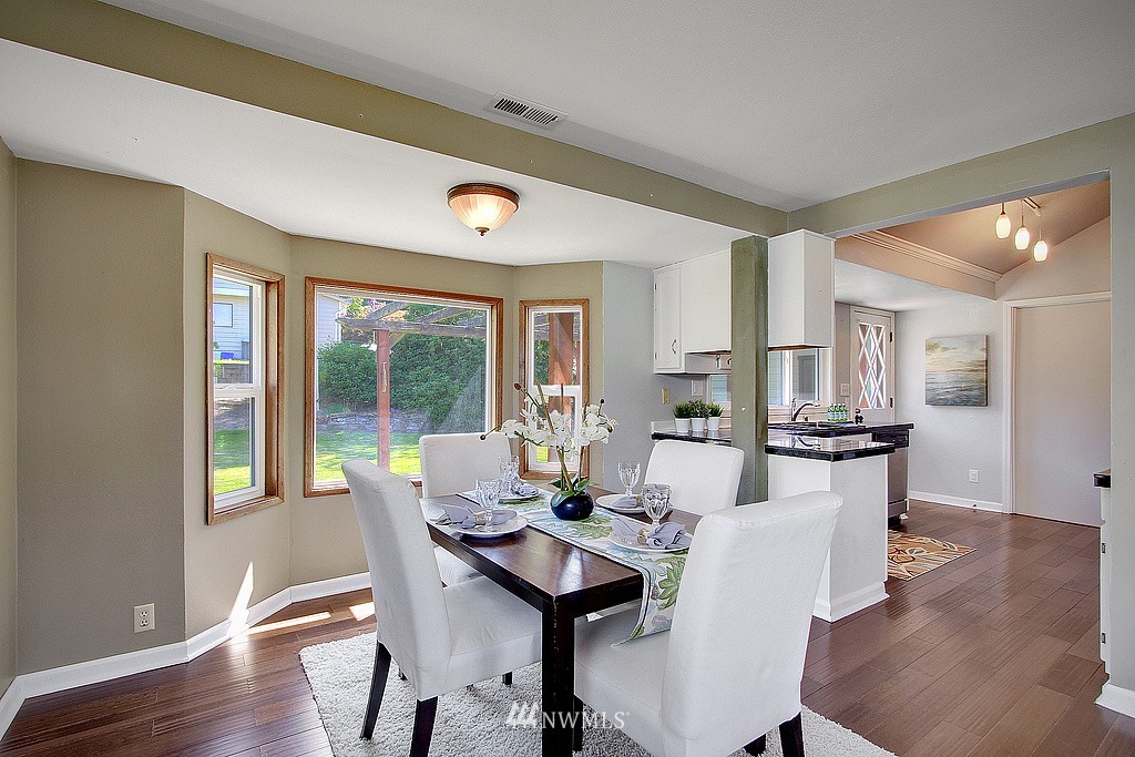 318 View Ridge Drive Everett, WA 98203 - Photo 8 of 19