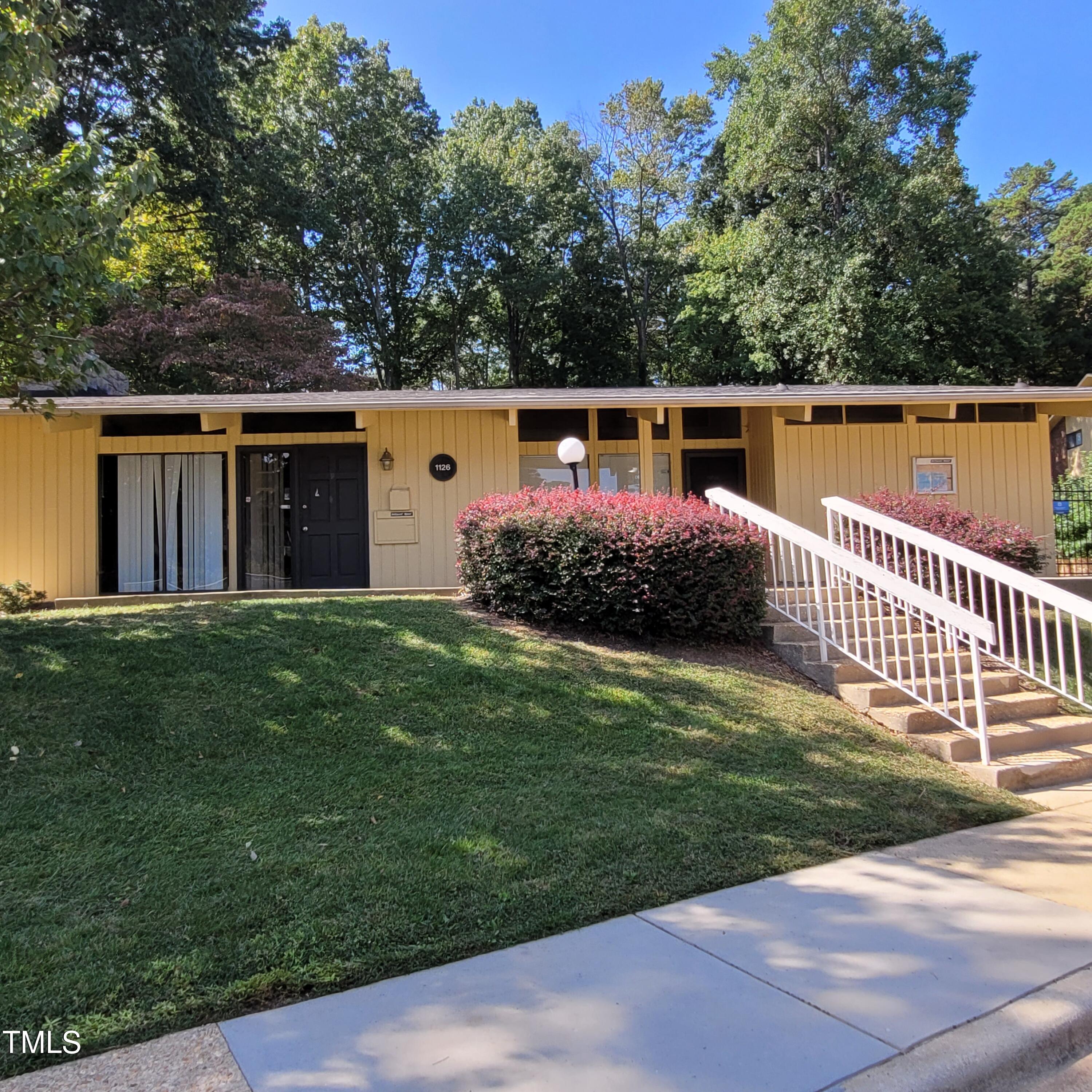 1130 Schaub Drive, Unit E Raleigh, NC 27606 - Photo 29 of 34 26_Clubhouse