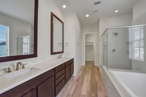 $499,000 | 2058 Fannin Station North, Houston, TX 77045