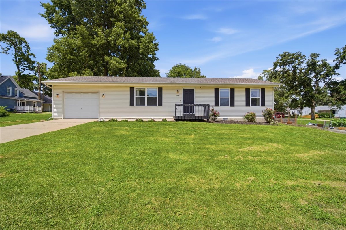206 East Irving Street Normal, IL 61761 - Photo 1 of 22