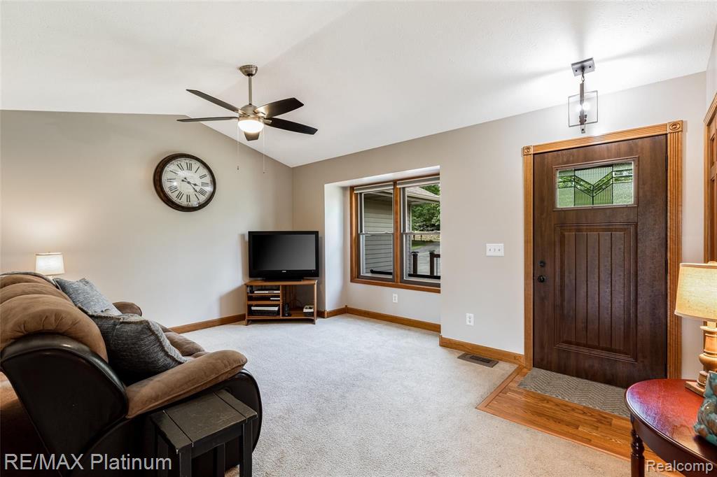 10335 Judd Road Fowlerville, MI 48836 - Photo 15 of 45