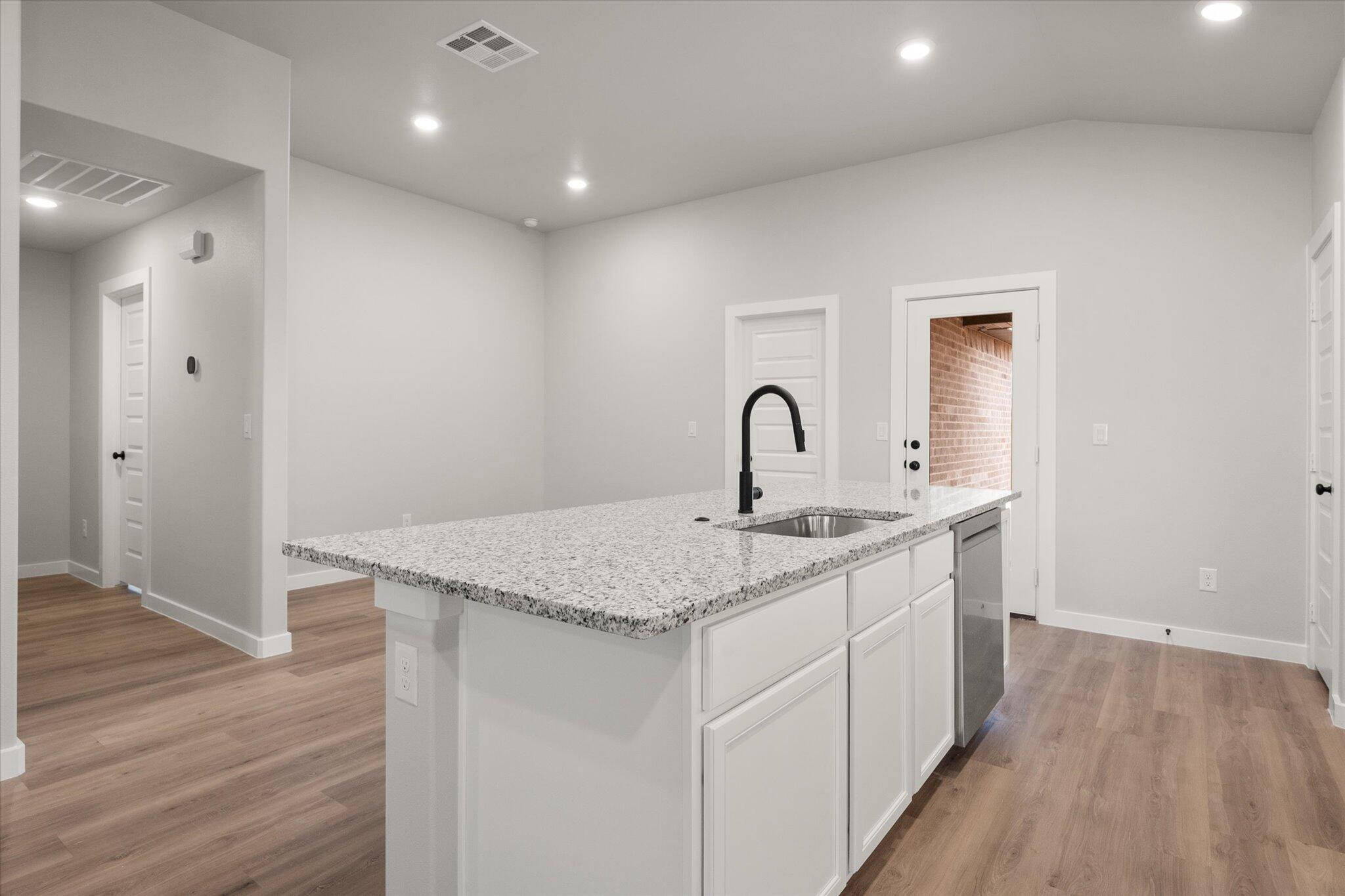 3021 140th Street Lubbock, TX 79423 - Photo 11 of 20 13-3021 140th_9969