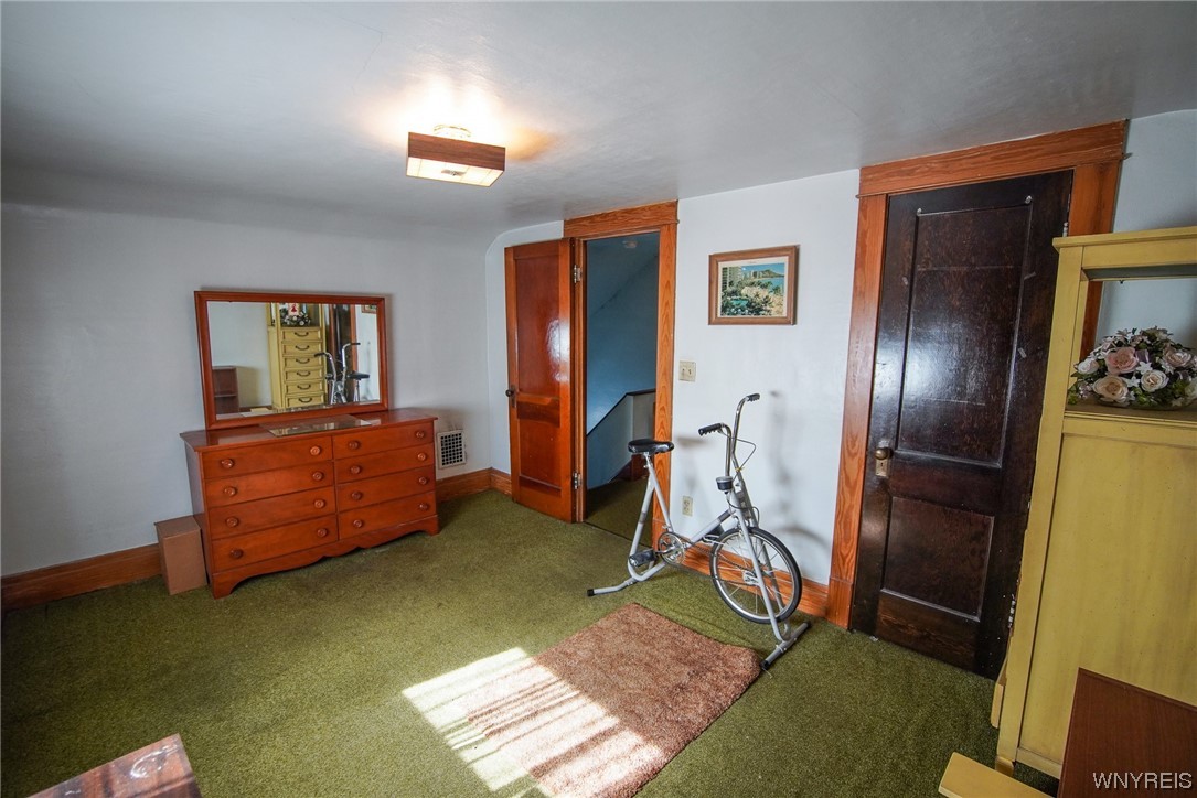 39 Robins Street Buffalo, NY 14220 - Photo 12 of 45